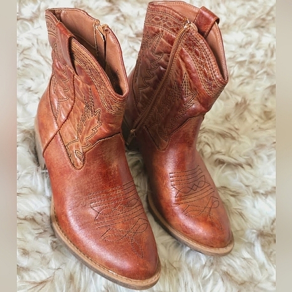 Coconuts Matisse Pistol Cowboy Boots Size 6M 🌴 - Picture 1 of 6